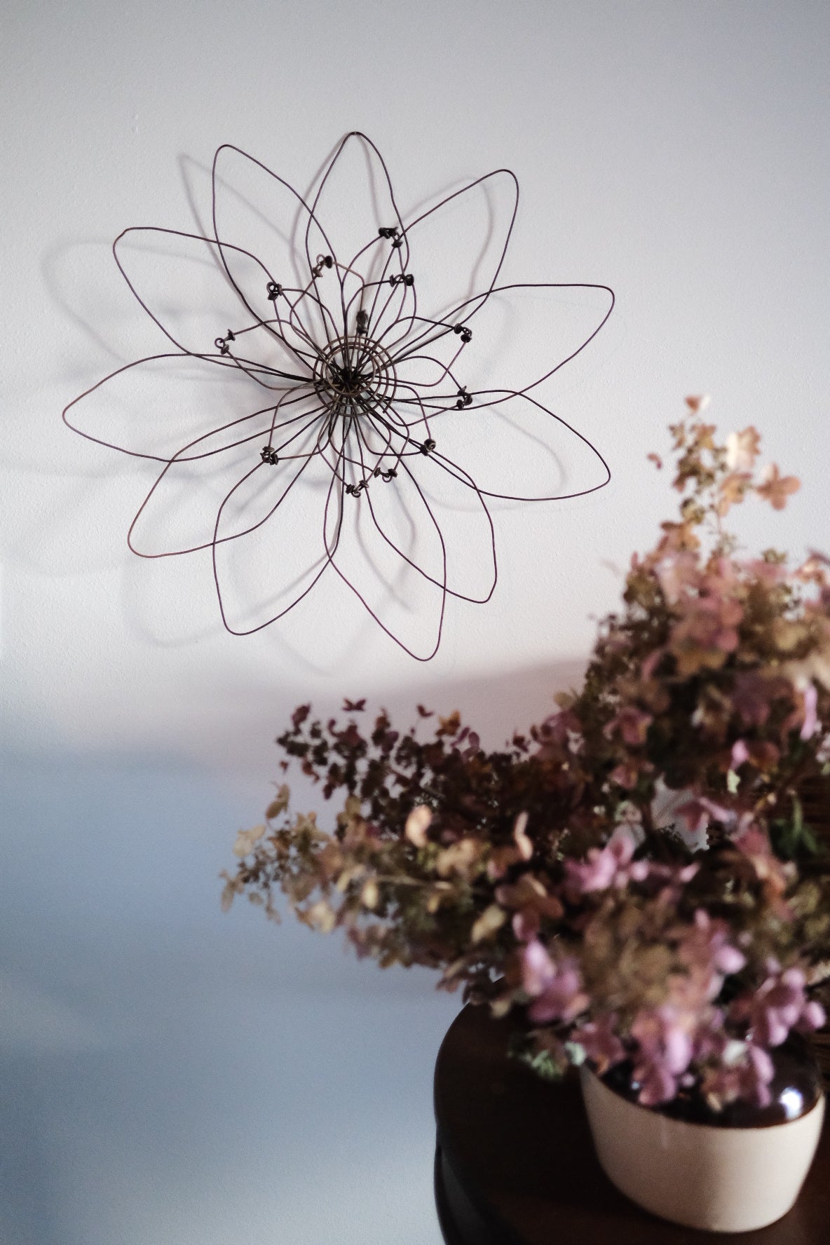 Antique Check Wire Flower