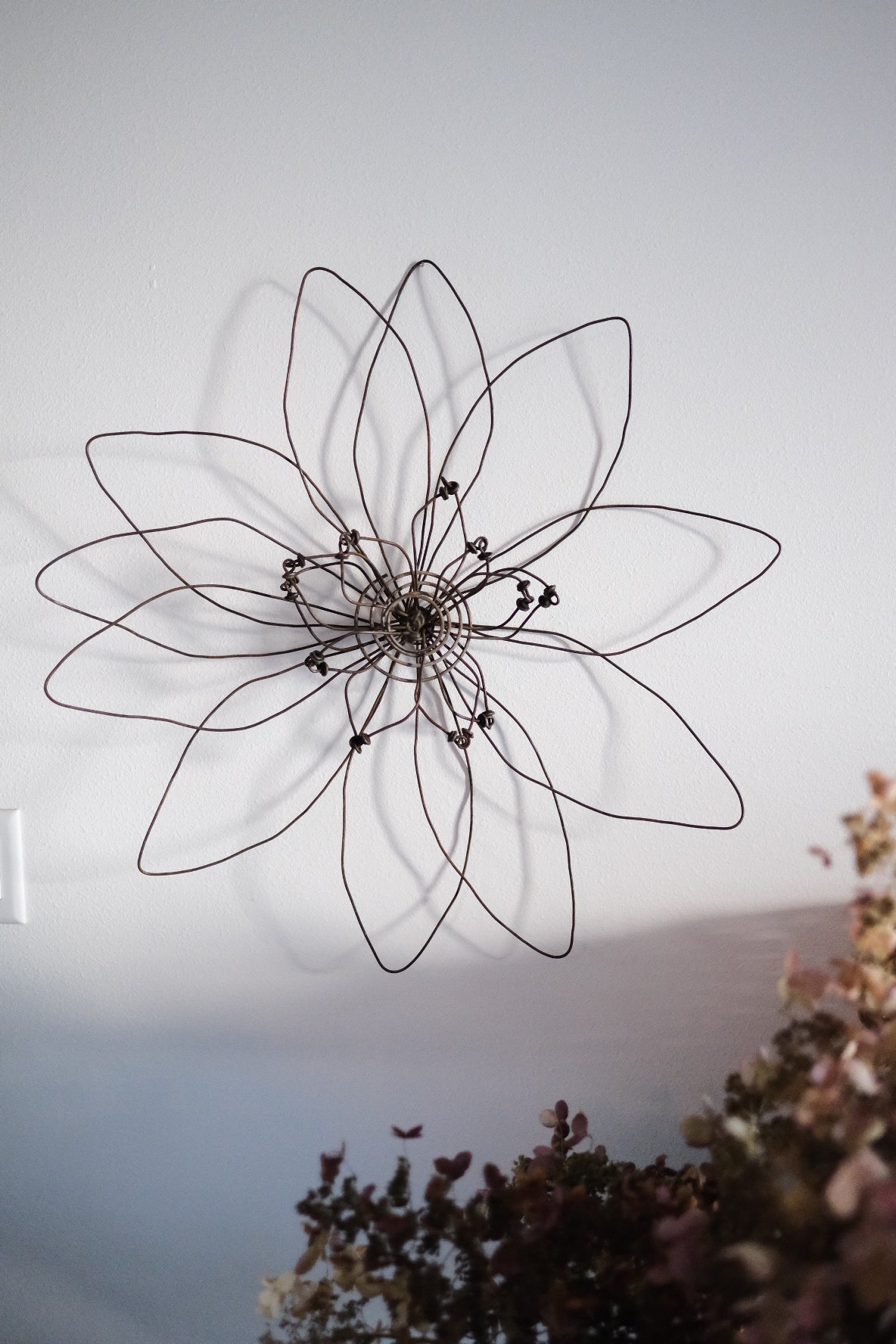 Antique Check Wire Flower