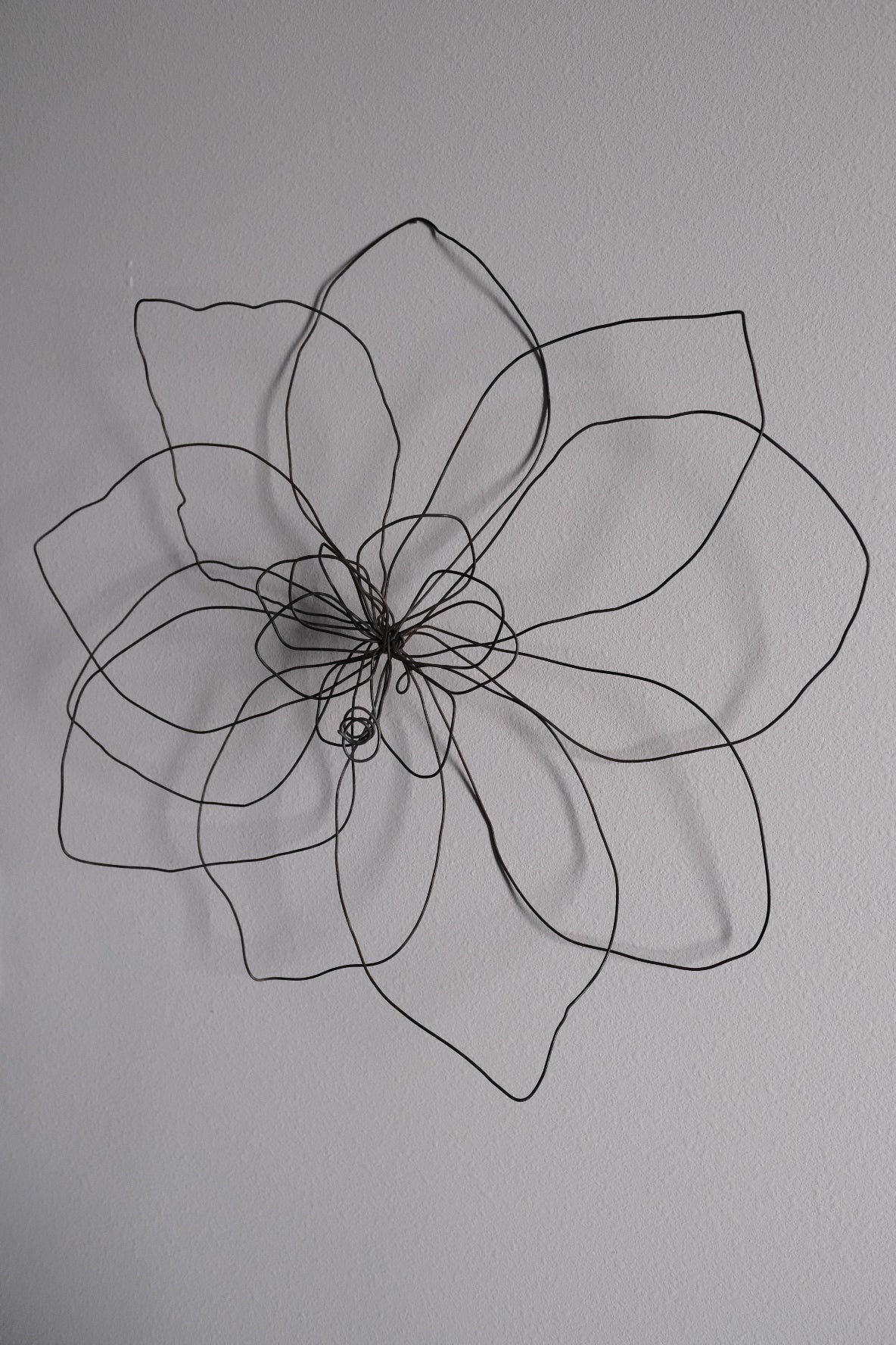 Large Single Wire Flower