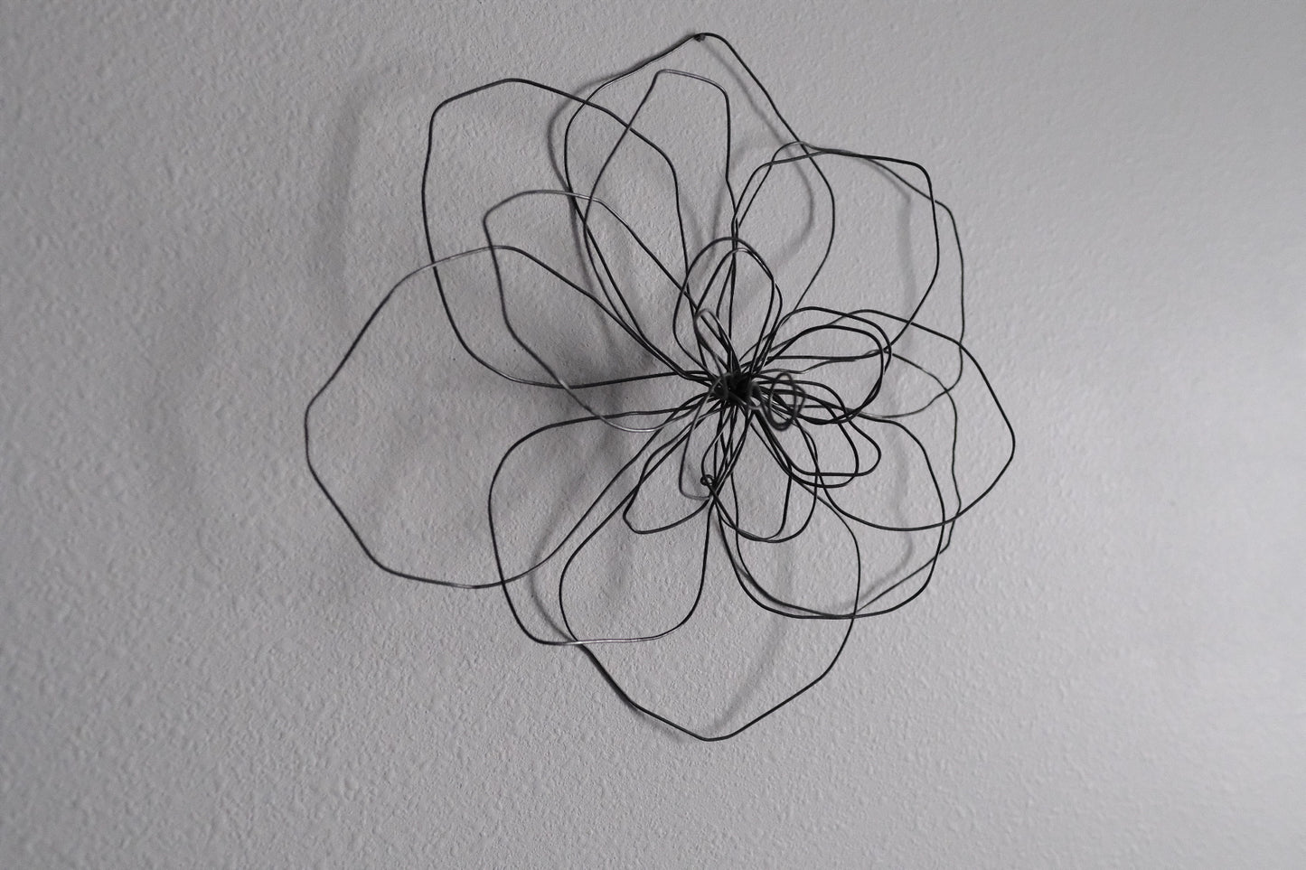 Small Double Wire Wall Flower