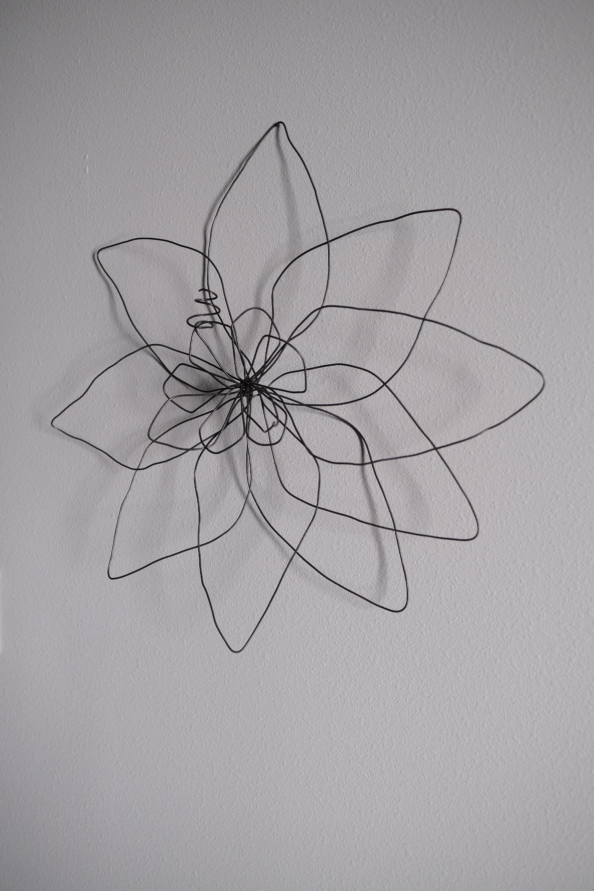 Large Single Wire Flower